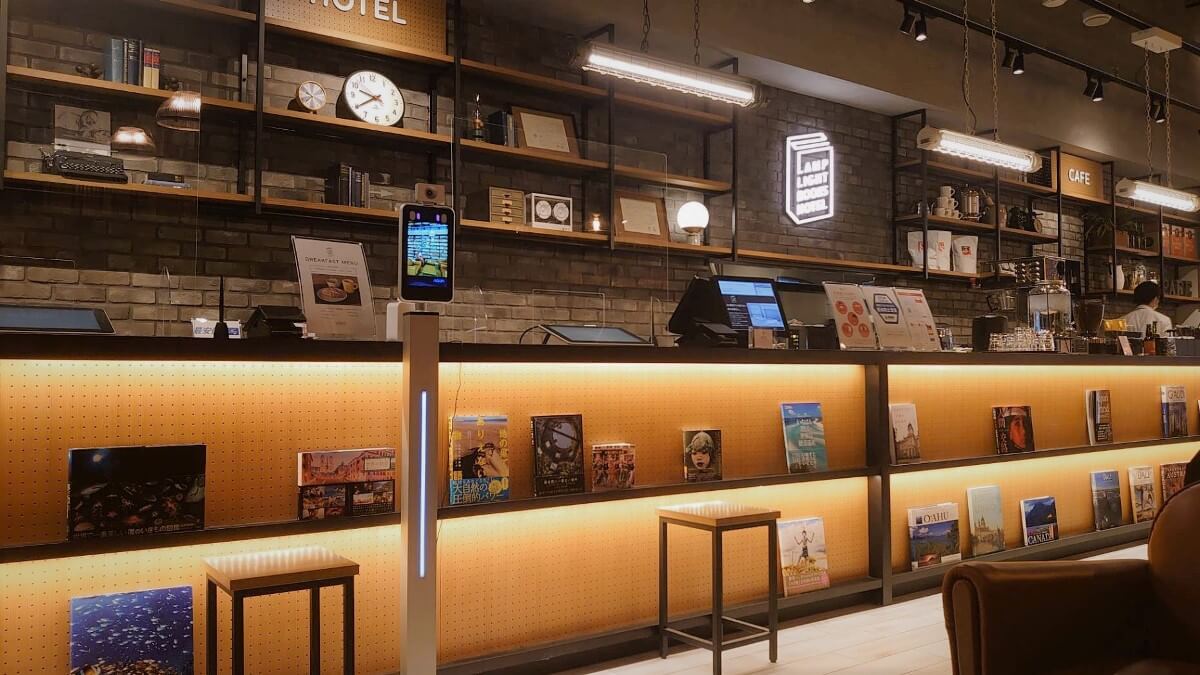 ランプライトブックスホテル福岡のBOOKS & CAFE